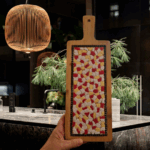 Borrelplank mozaïek wit-geel-rood