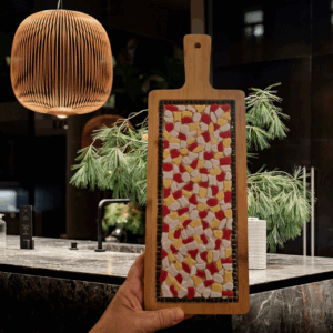 Borrelplank mozaïek wit-geel-rood